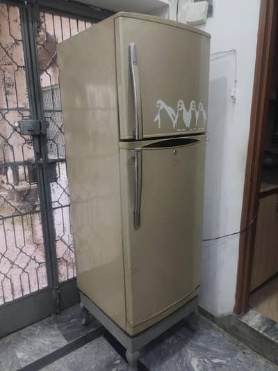 Waves Fridge Refrigerator