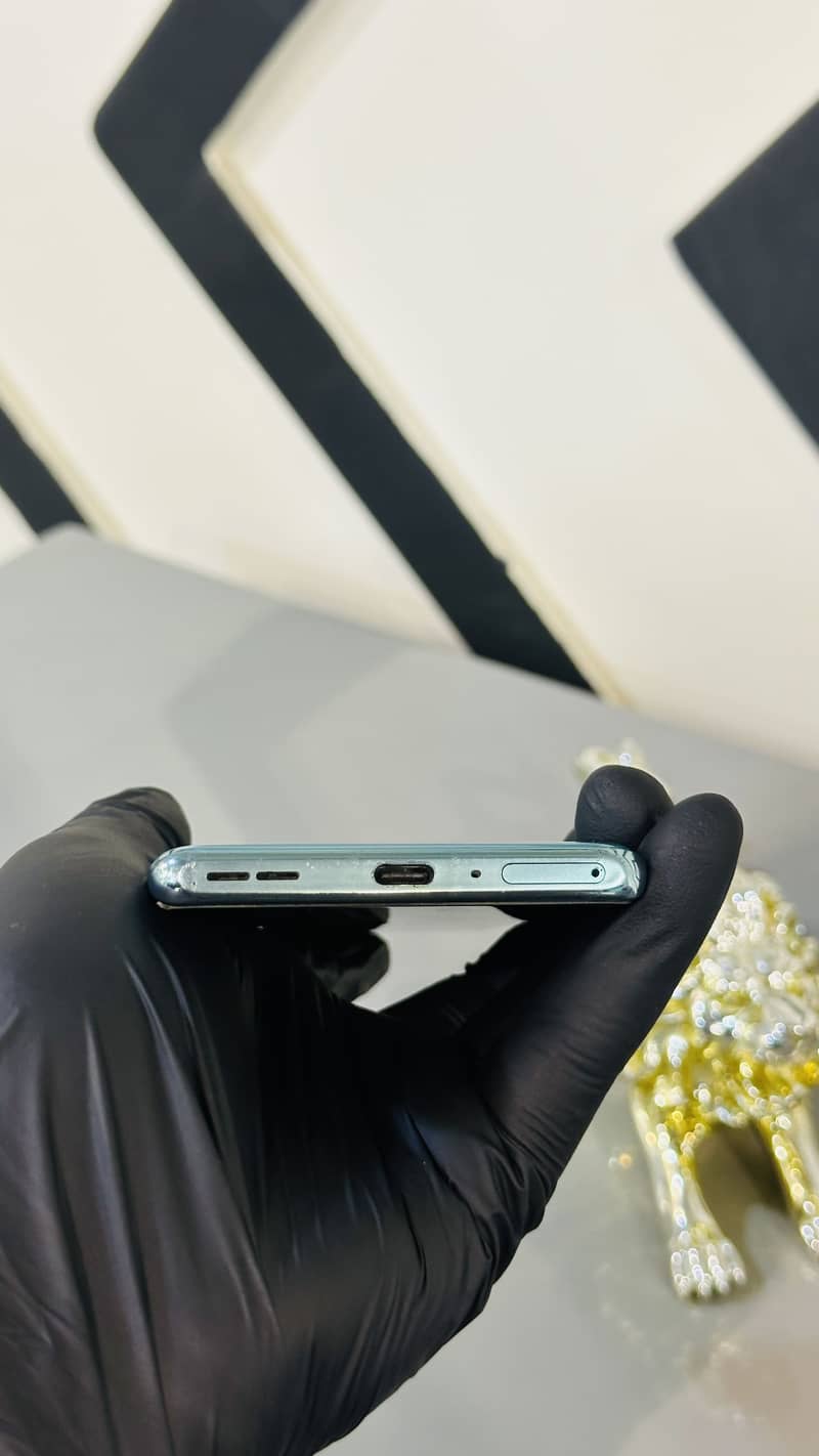 One Plus Ace 2 Pro 3