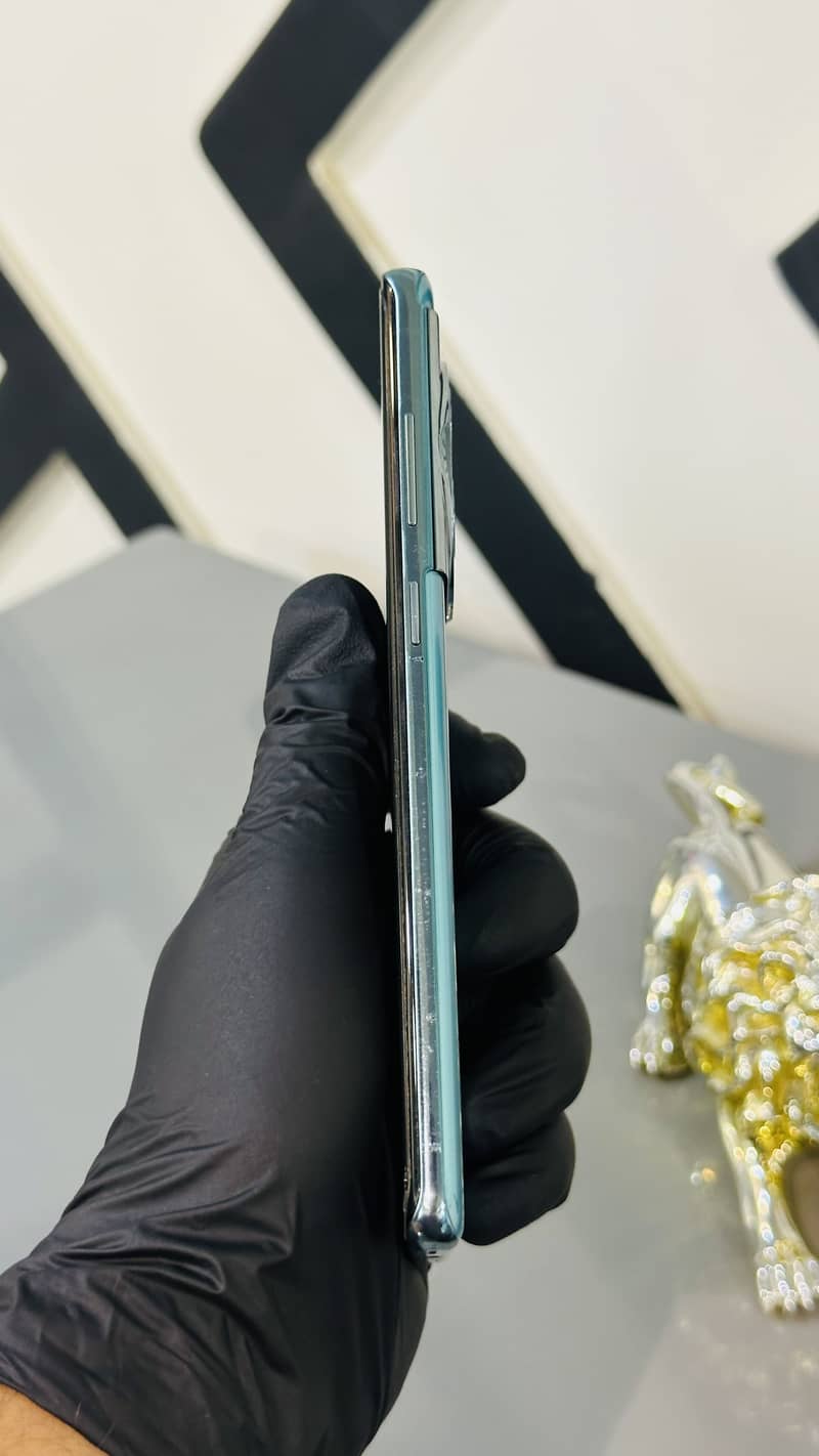 One Plus Ace 2 Pro 4