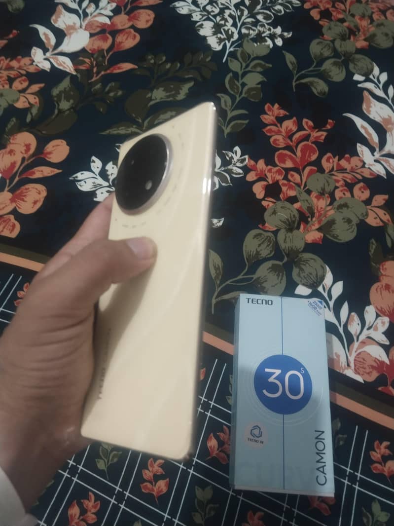 Tecno CAMON 30S 6