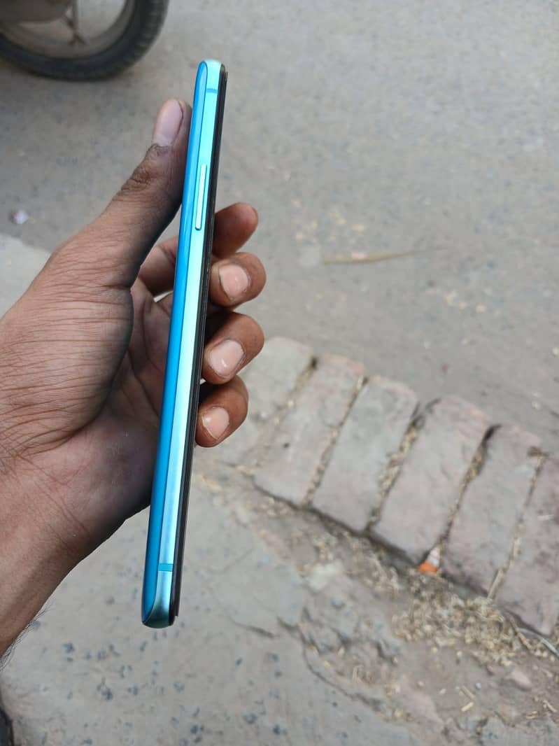 One Plus 8T 4