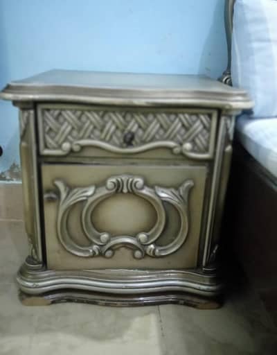 2 side tables + 1 dressing table +1 cupboard