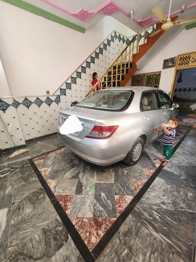 Honda civic  inner full JAnioun outer shower 70 %