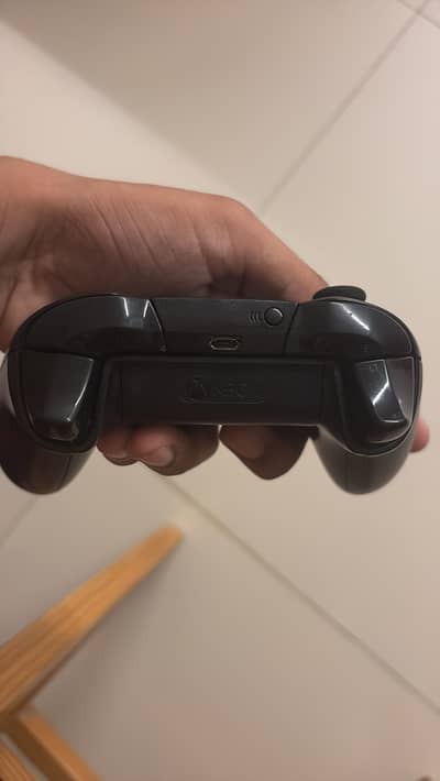 Xbox 1 controller—original