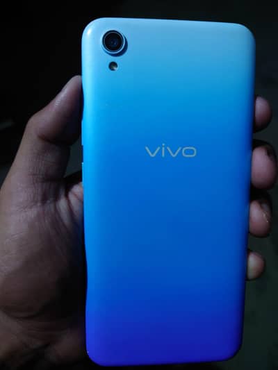 vivo y1s 2-32 phone ka box nhe hai.
