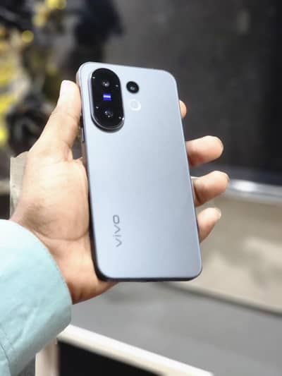 Vivo x200 FE