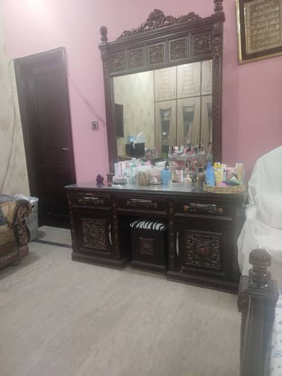 Solid wood bed and dressing table
