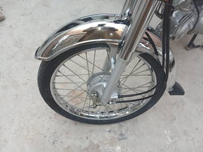03047965954 all ok ha motorcycle CD . 70 bilkull new ha