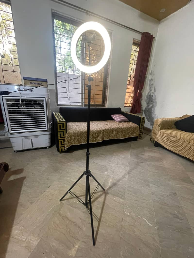 Studio ring light 0