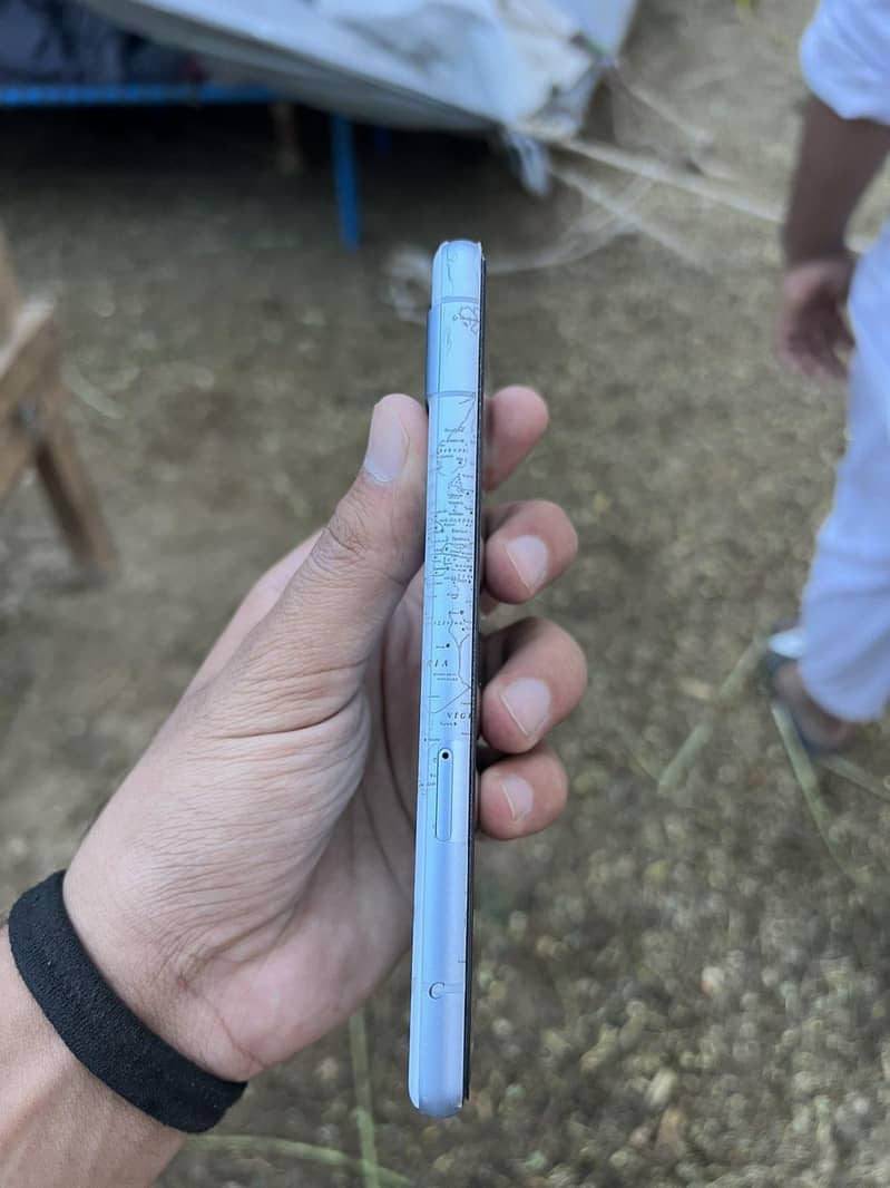 Google Pixel 7a 3