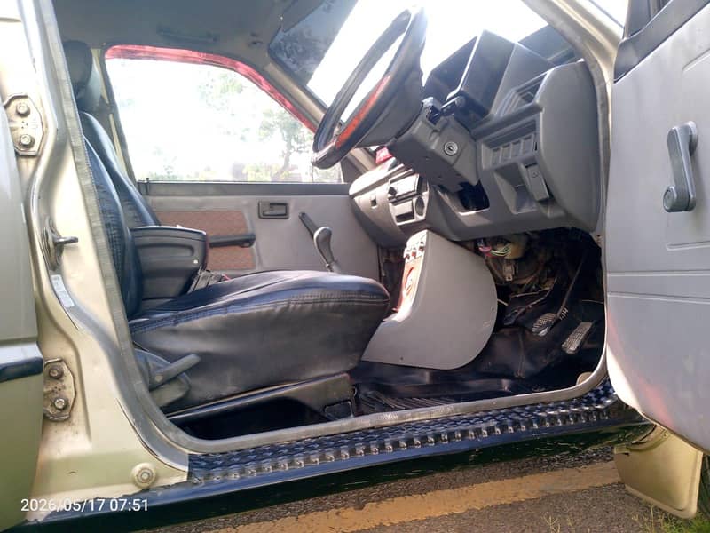2015 model mehran 11