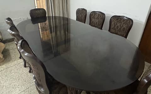 Dinning Table for sale for 70k, Price is negotiableContact:03004656462
