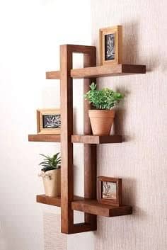 Home decorations available in wholesaler prices .