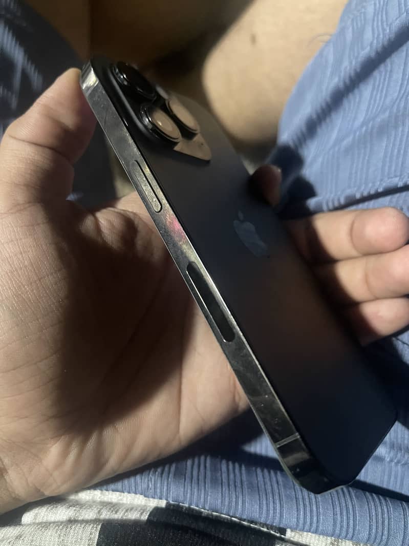 iPhone 14 Pro 1