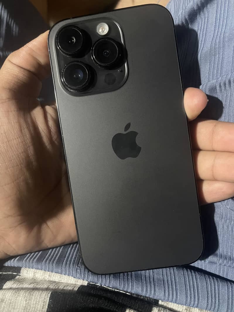 iPhone 14 Pro 4