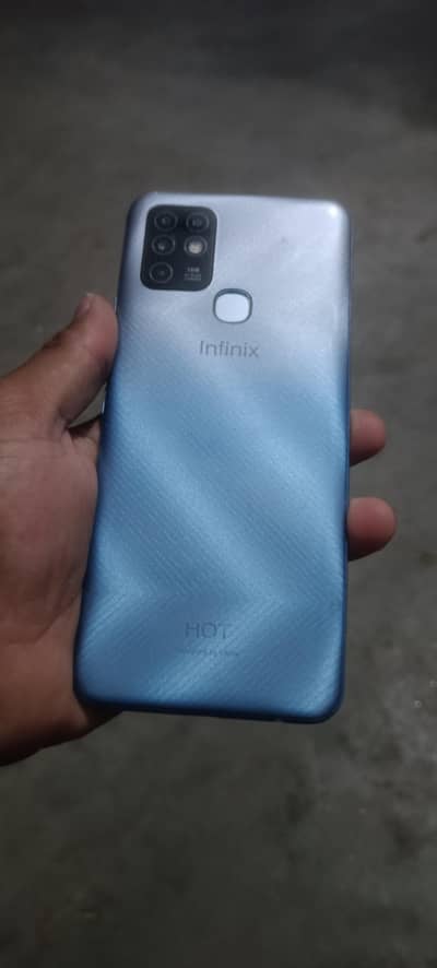 infinix hot 10 4/64 with original charger