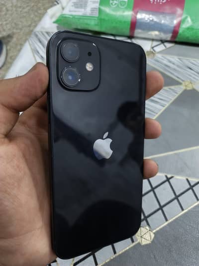 Apple iPhone 12