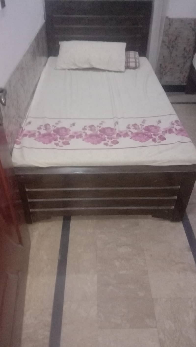 2 Single Beds 2