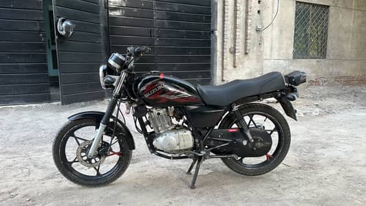 Suzuki GS 150 SE