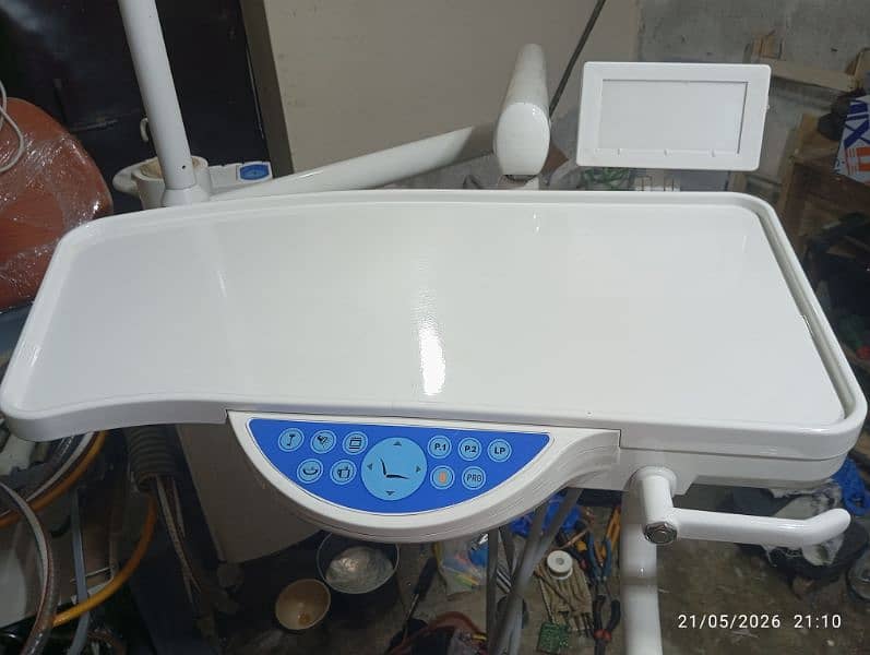 dental unit Chair fully electric ڈینٹل یونٹ 4