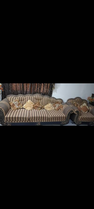 7 seater sofa set. brilliant condition no any fault