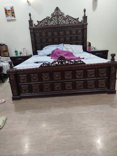 Solid wooden bed and dressing table