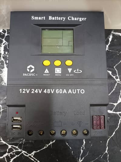 60A PWM Solar Charge Controller & Smart Battery Charger - 12V/24V/48V