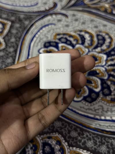 20watt Romoss original charger | Best for Iphone/Andriod