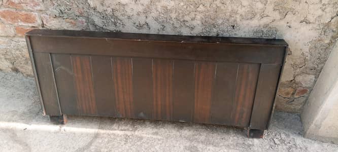 single bed with molty form