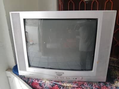 Singer TV 21 inch original