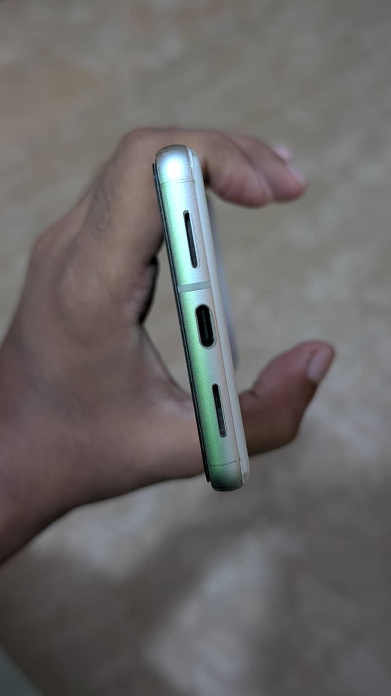 Google pixel 7 4