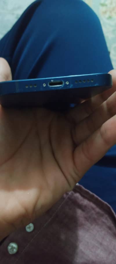 iphone 12  128 gb jv 77 battery health