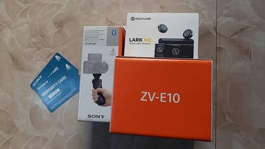 Sony ZvE10 + Lark M2 mic + Sony Shooting Grip Bundle