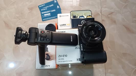 Sony ZvE10 + Lark M2 mic + Sony Shooting Grip Bundle