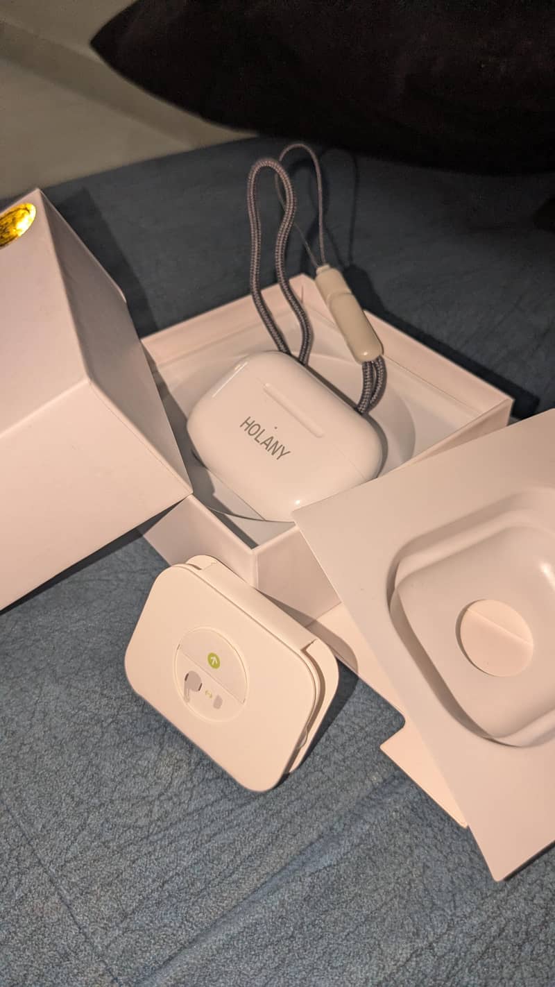 with box 10/10 condition 2