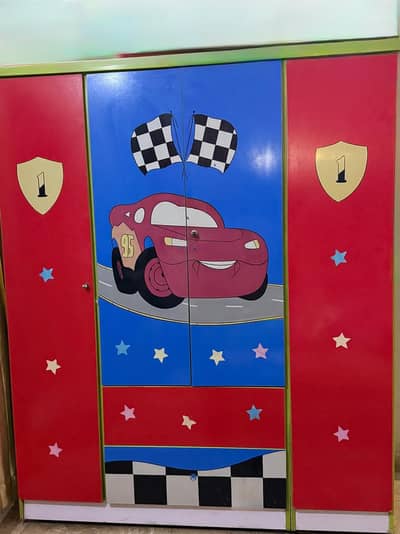 CUSTOM MADE 3 DOOR WARDROBES FOR KIDS