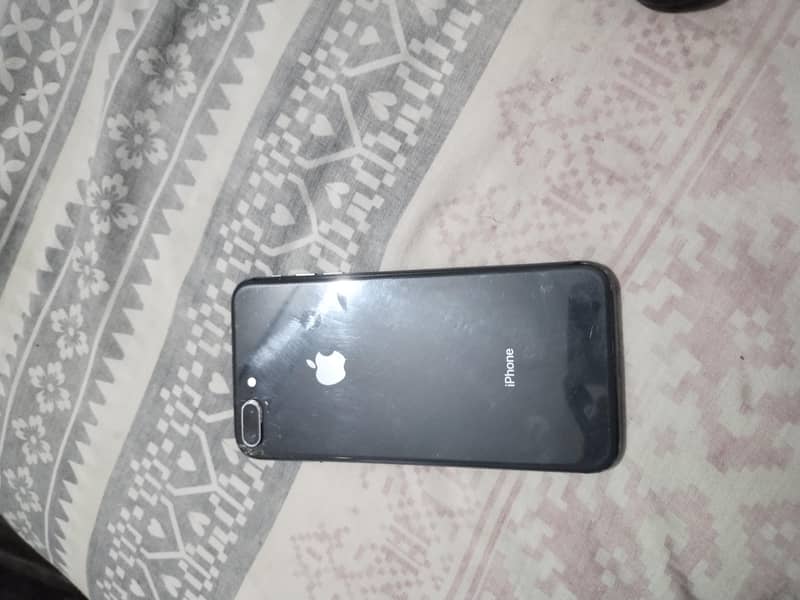 Apple iPhone 8 Plus 7