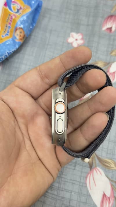 APPLE WATCH ULTRA TITANIUM BH-87% BRAND NEW CONDITION