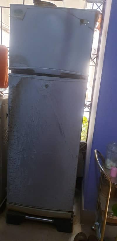 2 door haier freezer for sale in best condition