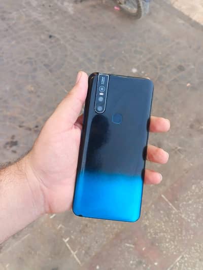 Vivo V15