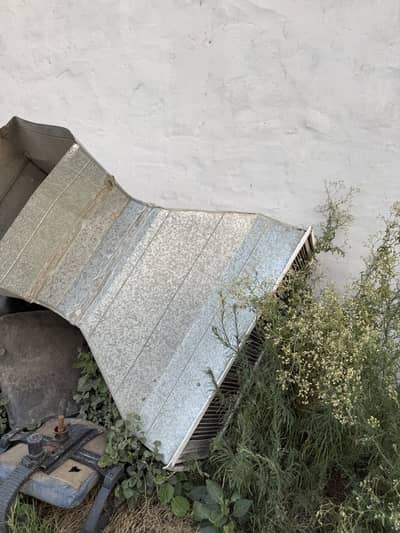 Hvac duct with grill