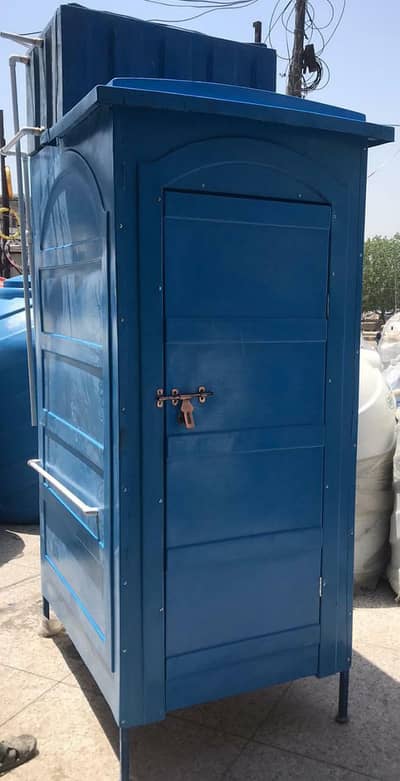 Portable washroom & toilets