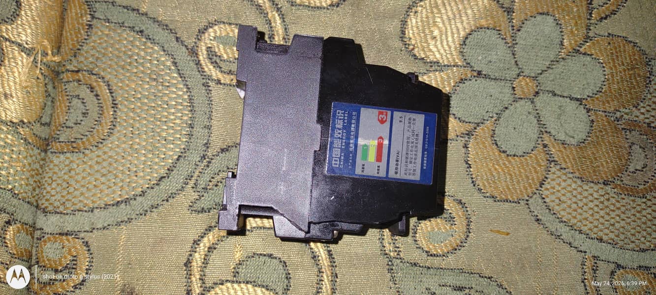 Magnetic Contactor 3