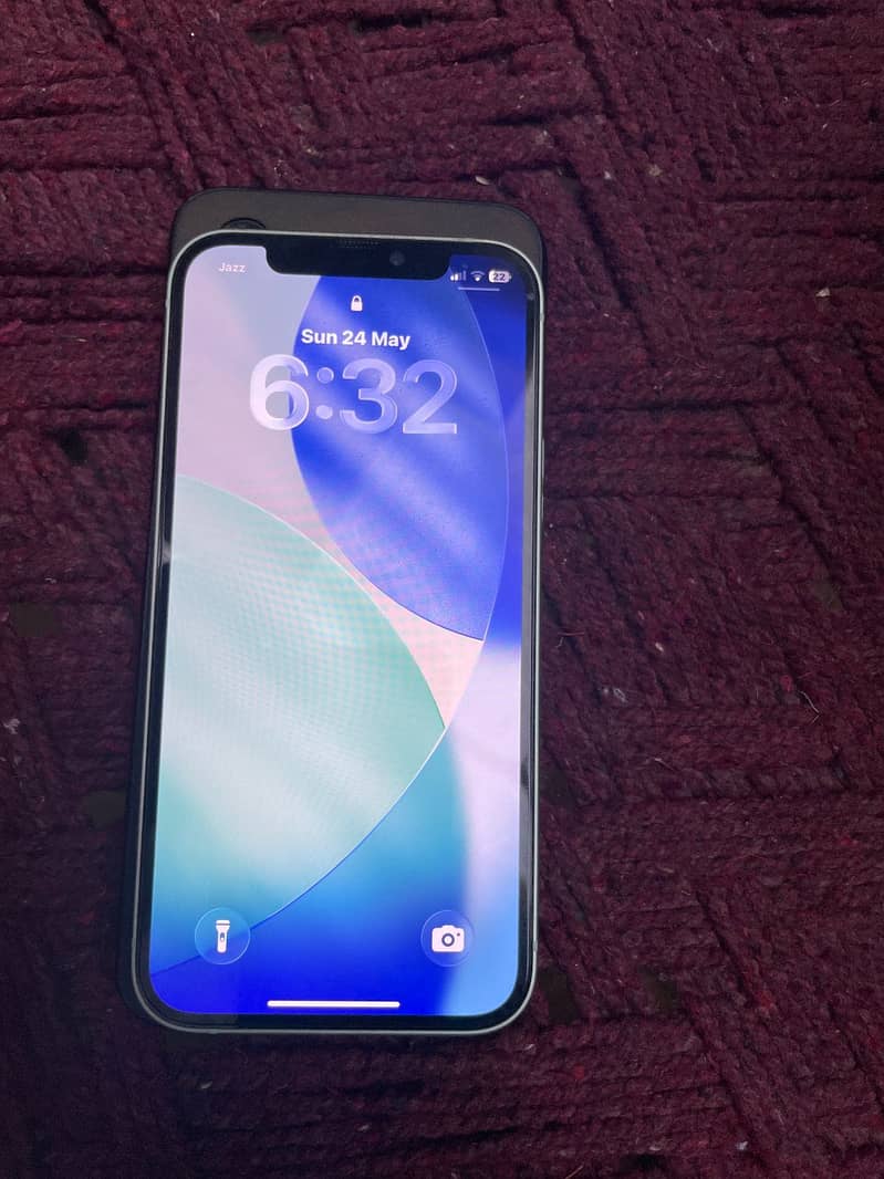 Apple iPhone 12 1