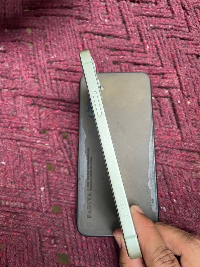 Apple iPhone 12 2