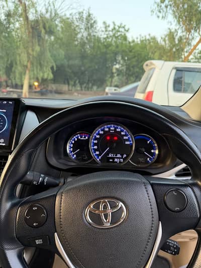 Toyota Yaris Aero 1.3 Ativ cvt