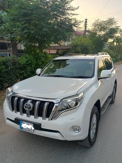 Land Cruiser(VXL) Patrol 4.0 GCC Import 2017 in Excellent Conditions