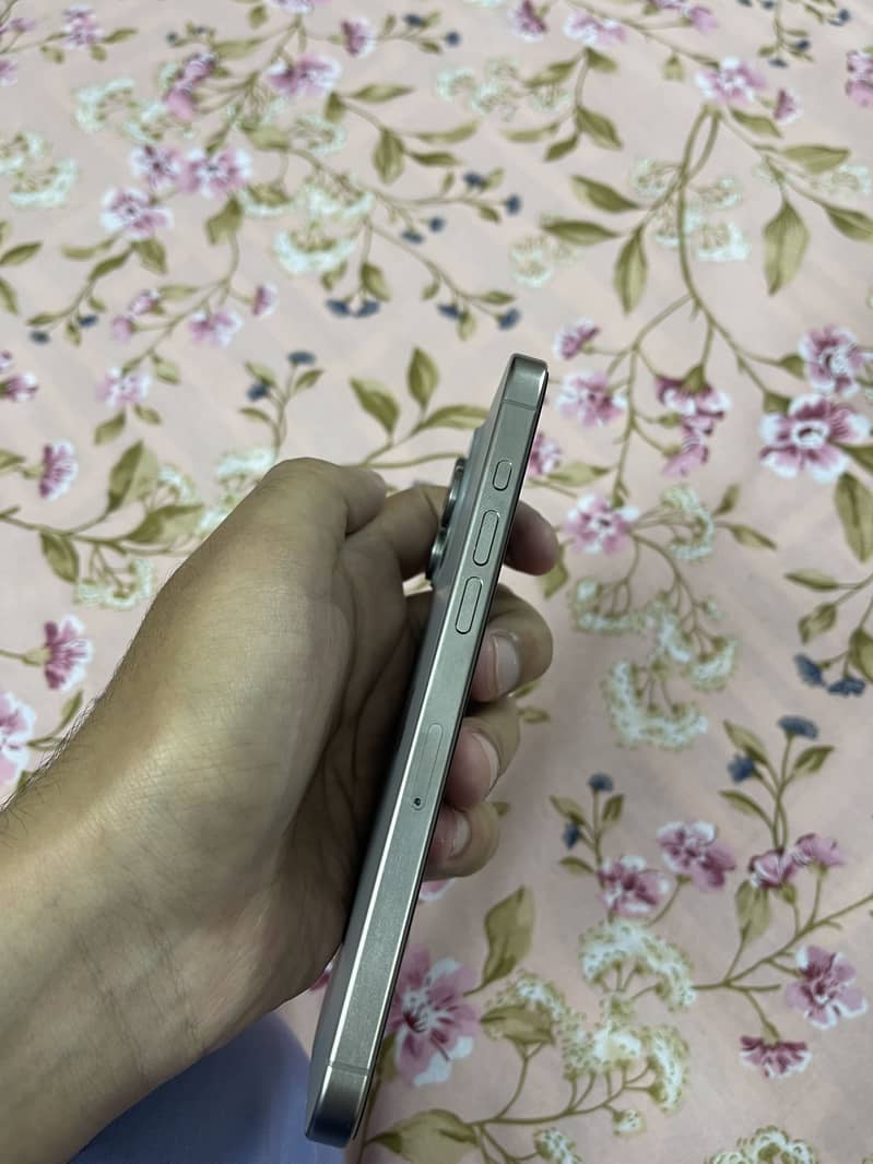 Iphone 15 pro max 0