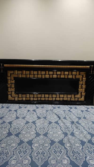 beautiful home furniture for sale fully new condition wooden