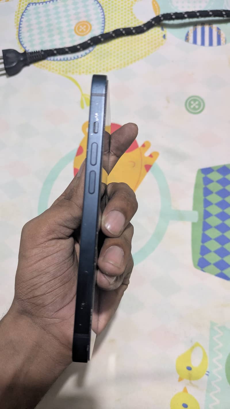 IPHONE 13 1